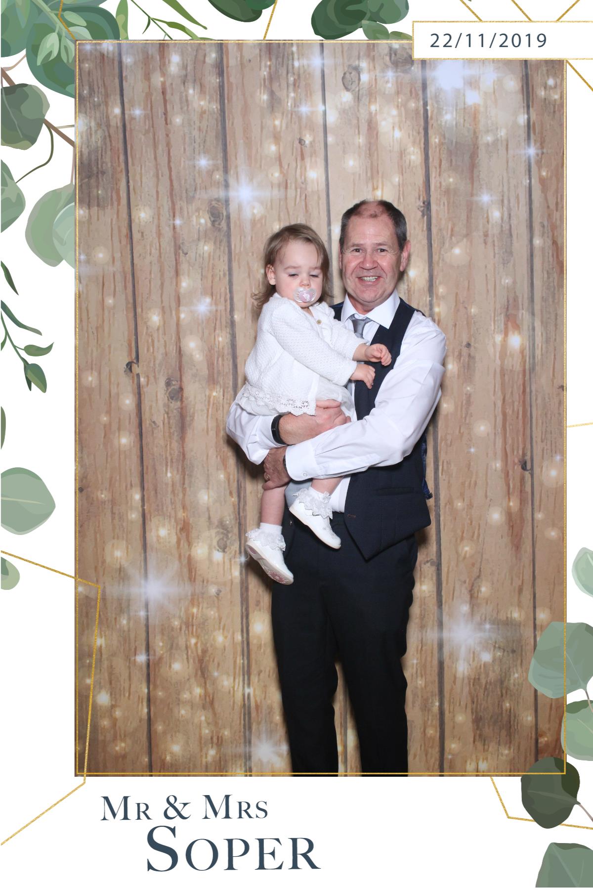 Mr & Mrs Soper  | View more photos from the event at gallery.magicimages.uk/u/MagicImages/Mr-Mrs-Soper